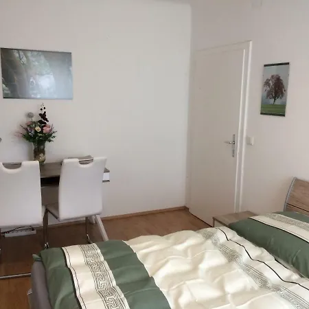 Privatzimmer, Private Wiener Neustadt